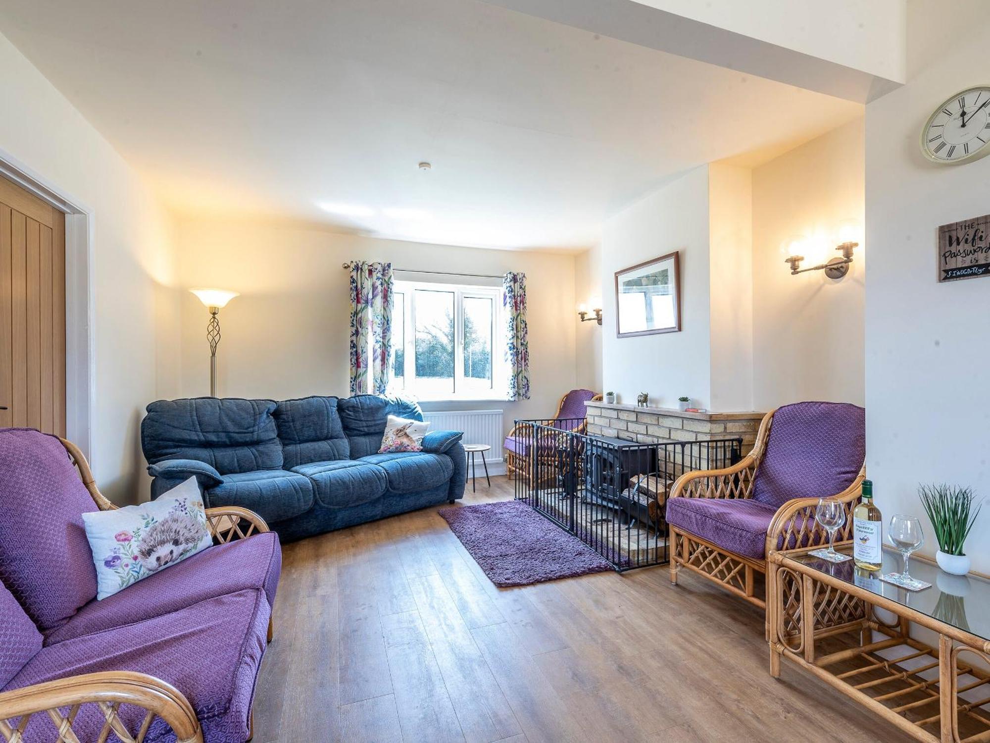 Old Alton Hall Farmhouse Tattingstone エクステリア 写真